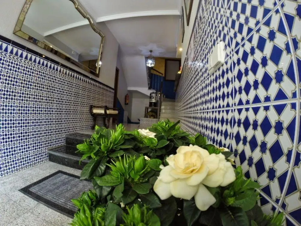 ** Gasthuis Hostal Cuevas Fuengirola Spanje