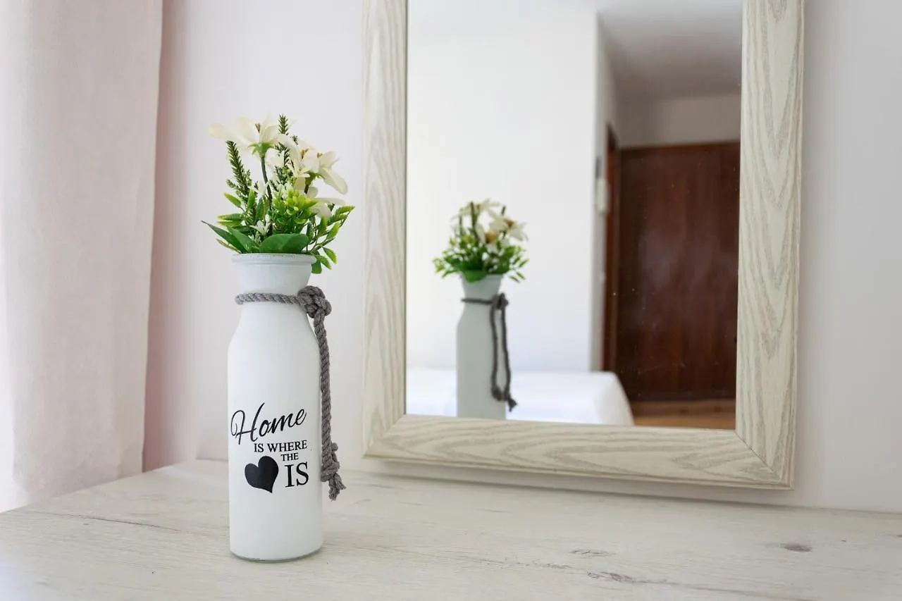 Hostal Cuevas Fuengirola Guest house
