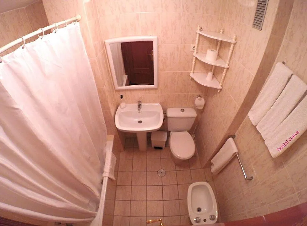 Hostal Cuevas Fuengirola Guest house